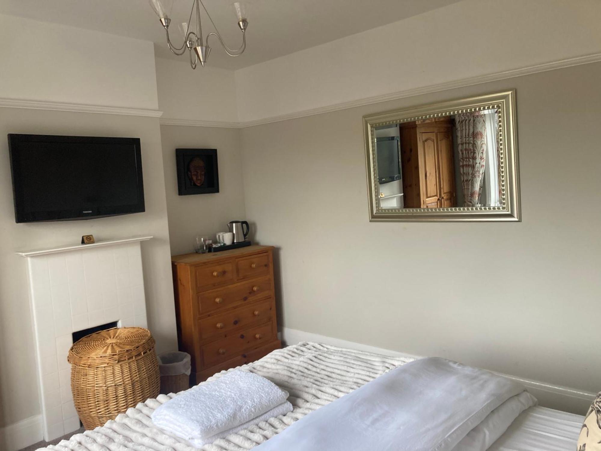 Cliftonville Abi B&B מראה חיצוני תמונה